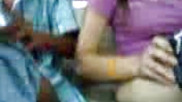 Hottie ເຮັດຄວາມສະອາດເຮືອນທີ່ບໍ່ດີຫຼາຍດັ່ງນັ້ນຕ້ອງຈ່າຍດ້ວຍຊ່ອງຄອດຂອງນາງ